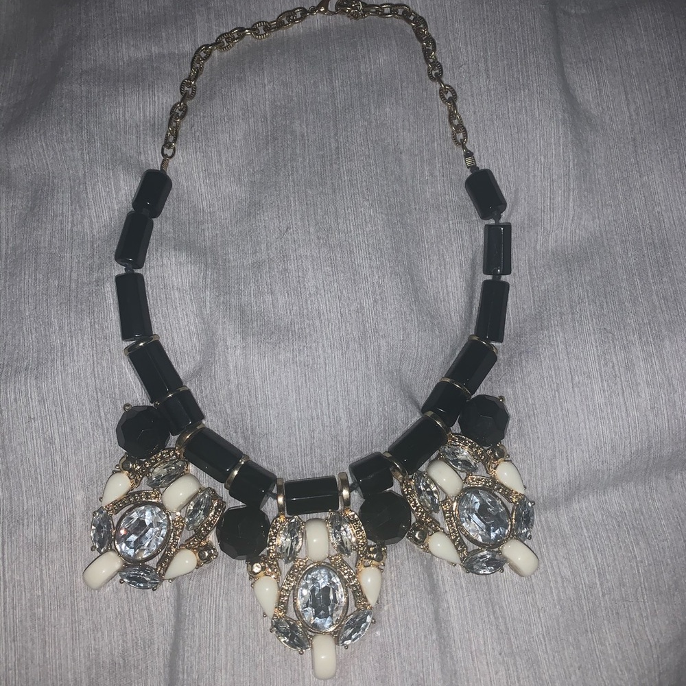 Statement necklace